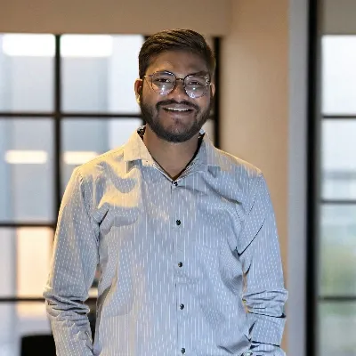 Kapil Mundhra